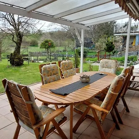 Tolle Untergeschoss-wohnung Fuer Bis Zu 5 Personen Mit Grossem Garten Und Terrasse * Moerlenbach
