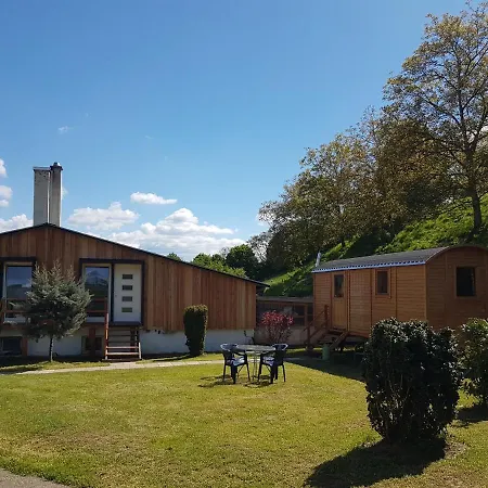 Apartment Tolle Untergeschoss-wohnung Fuer Bis Zu 5 Personen Mit Grossem Garten Und Terrasse Moerlenbach
