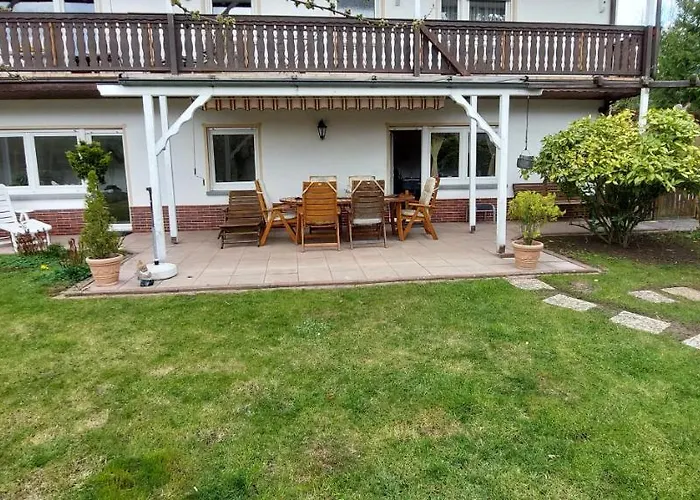 Tolle Untergeschoss-wohnung Fuer Bis Zu 5 Personen Mit Grossem Garten Und Terrasse *