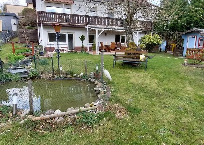 Tolle Untergeschoss-wohnung Fuer Bis Zu 5 Personen Mit Grossem Garten Und Terrasse Mörlenbach