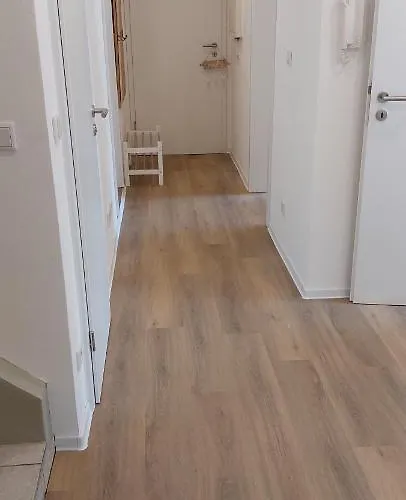 アパート Tolle Untergeschoss-wohnung Fuer Bis Zu 5 Personen Mit Grossem Garten Und Terrasse